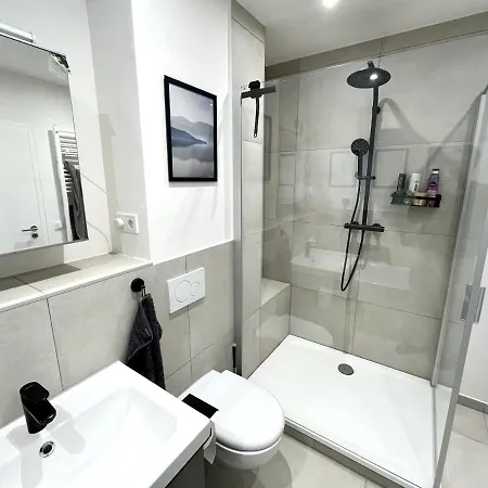 Holiday home Endless: Zentrumsnah, 5min Zum See + Stellplatz